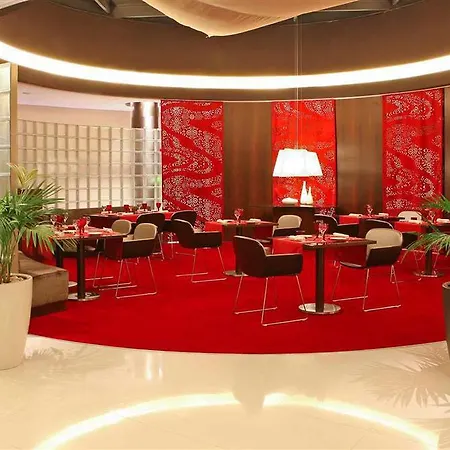 波尔图盖亚美居酒店 4* 加亚新城